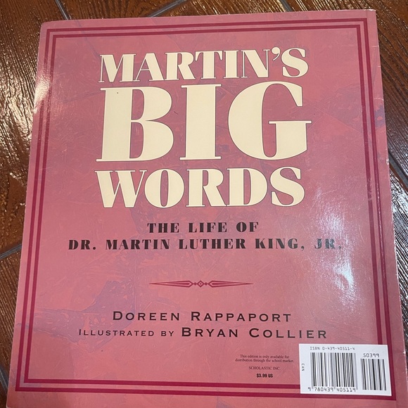 Martin Luther King Paperback Book - Picture 8 of 10